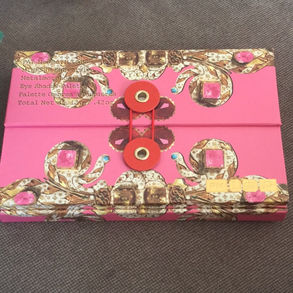 Pat McGrath Metalmorphosis eye shadow palette